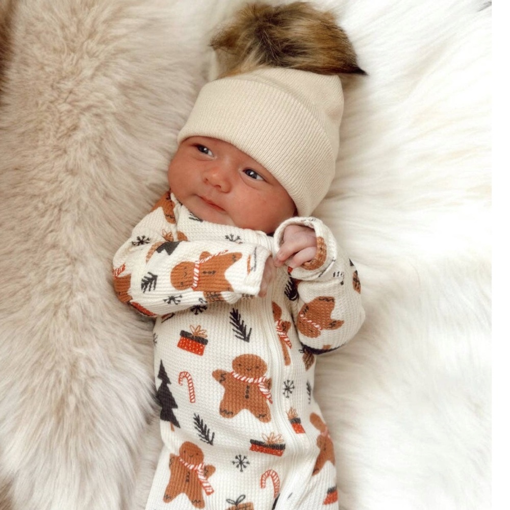 Gingerbread Winter Wonderland Waffle Knit Bamboo Footie Onesie NB-0/3 - Picture 1 of 4